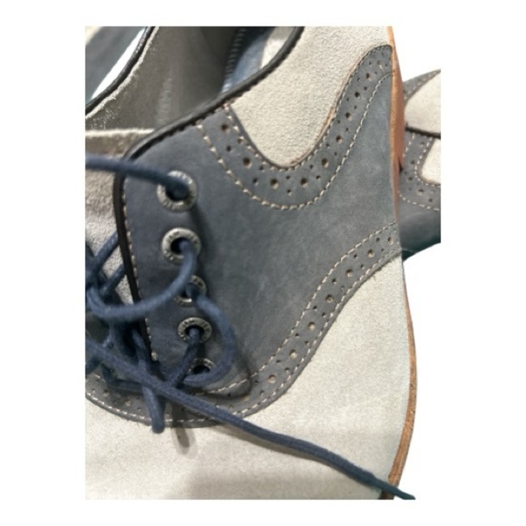 Johnston & Murphy Men's Gray & Black saddle Shoes - Picture 3 of 5